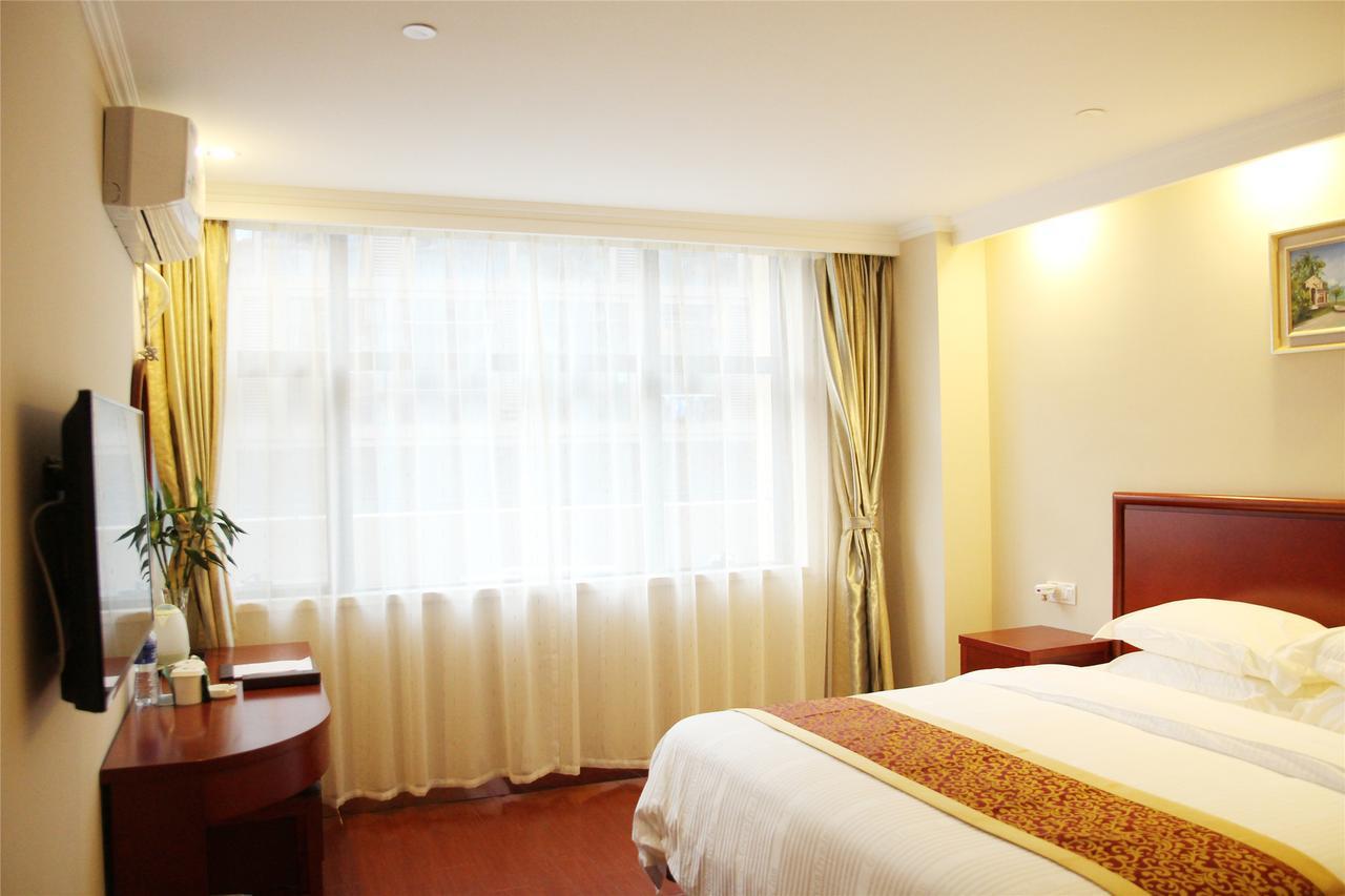 Shells Hanzhong City High Railway Station Renmin Road Hotel Esterno foto