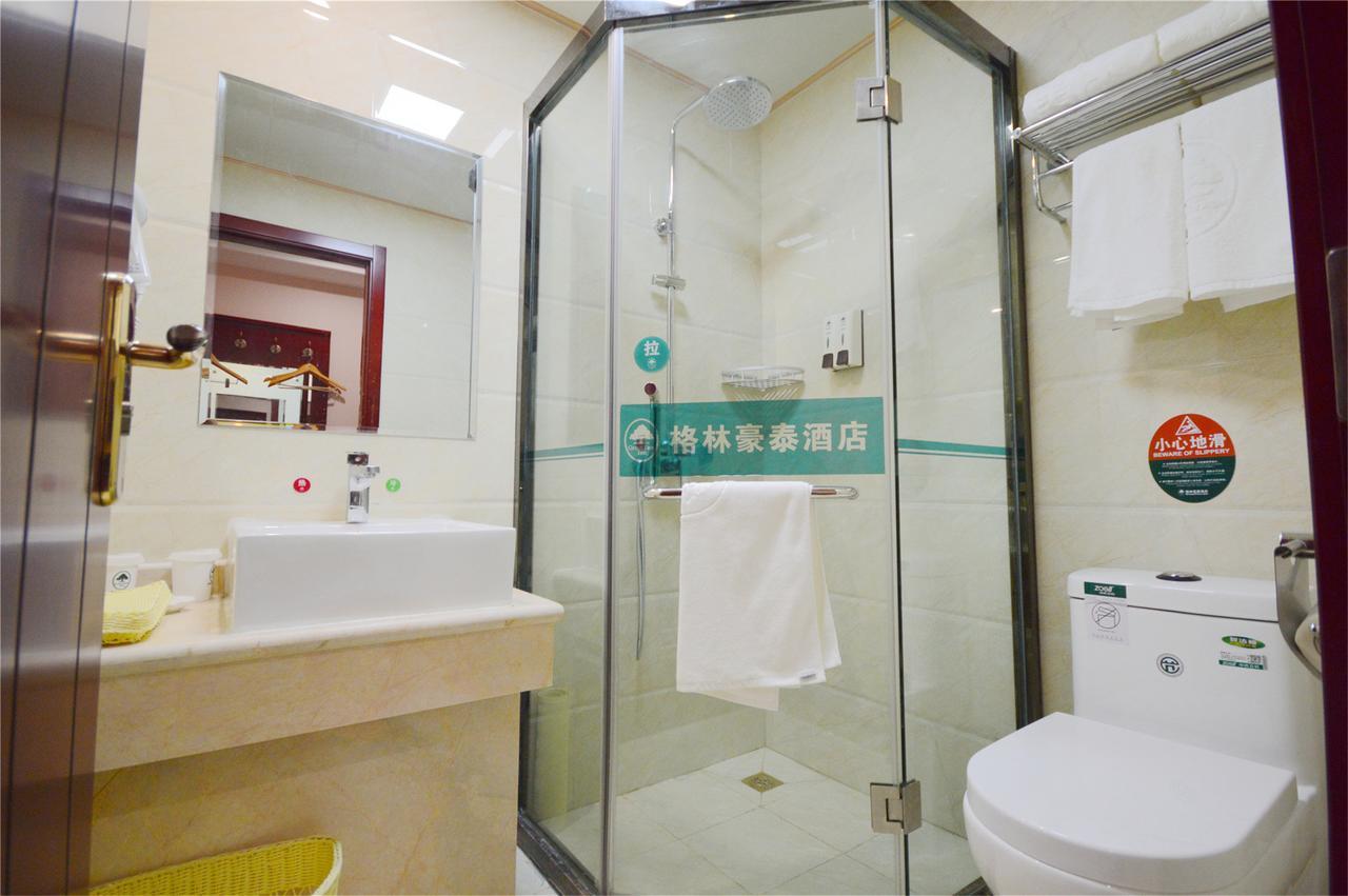 Shells Hanzhong City High Railway Station Renmin Road Hotel Esterno foto