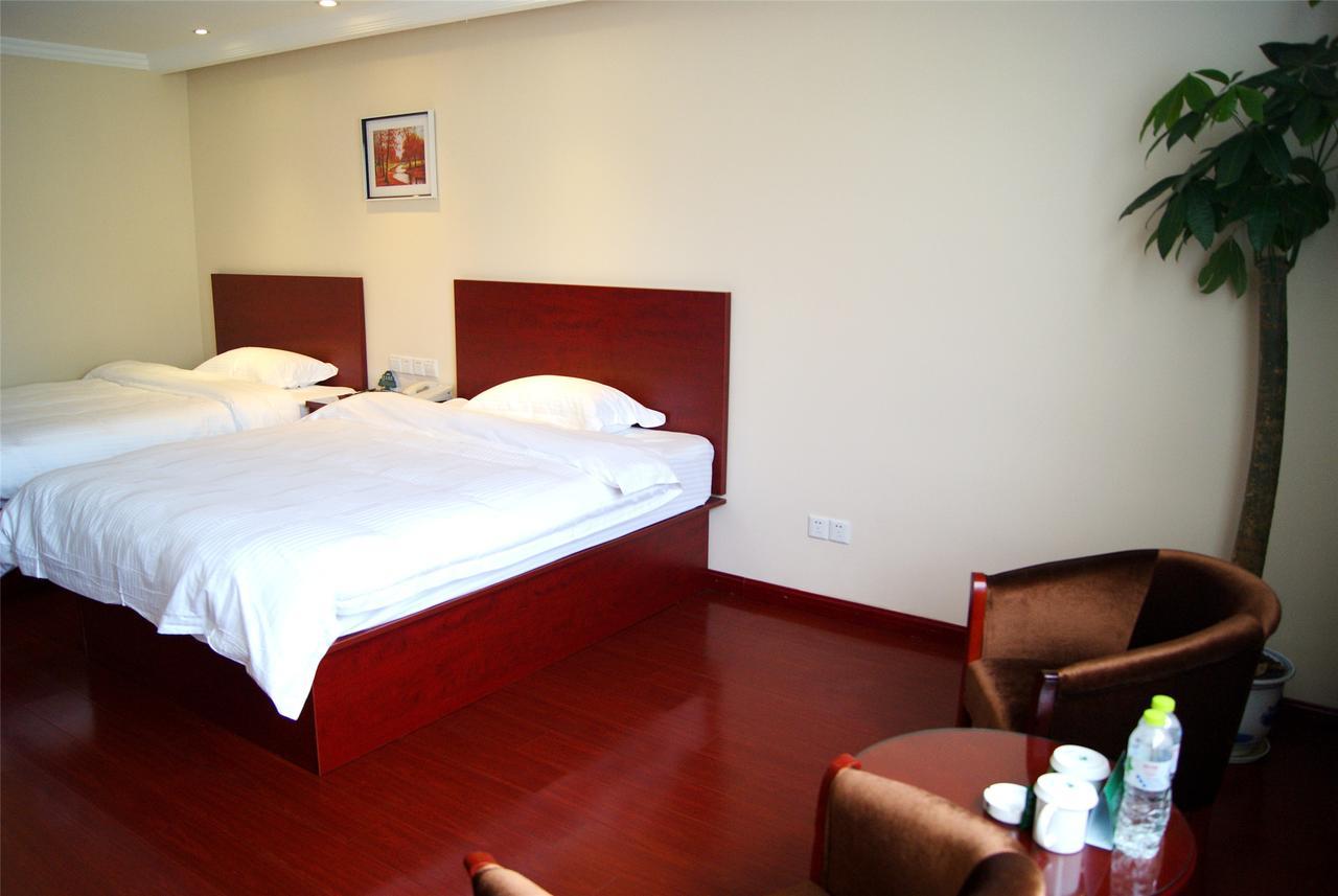 Shells Hanzhong City High Railway Station Renmin Road Hotel Esterno foto